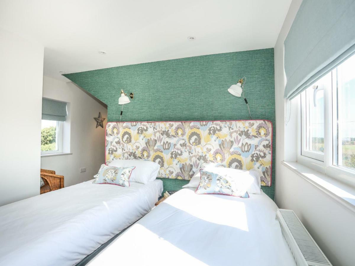 Southcott Apartment Trearddur Exterior foto